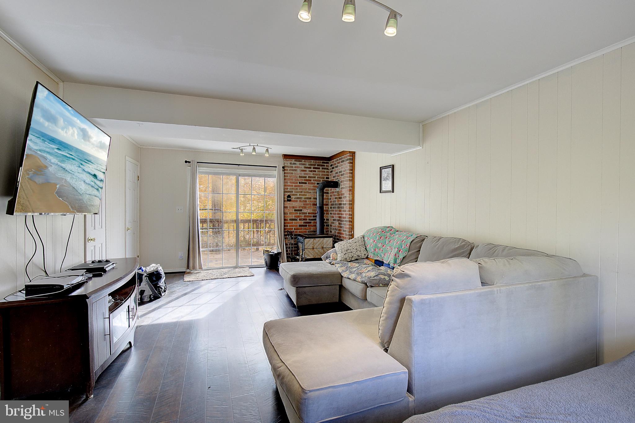 LAKE KARYLBROOK - Residential