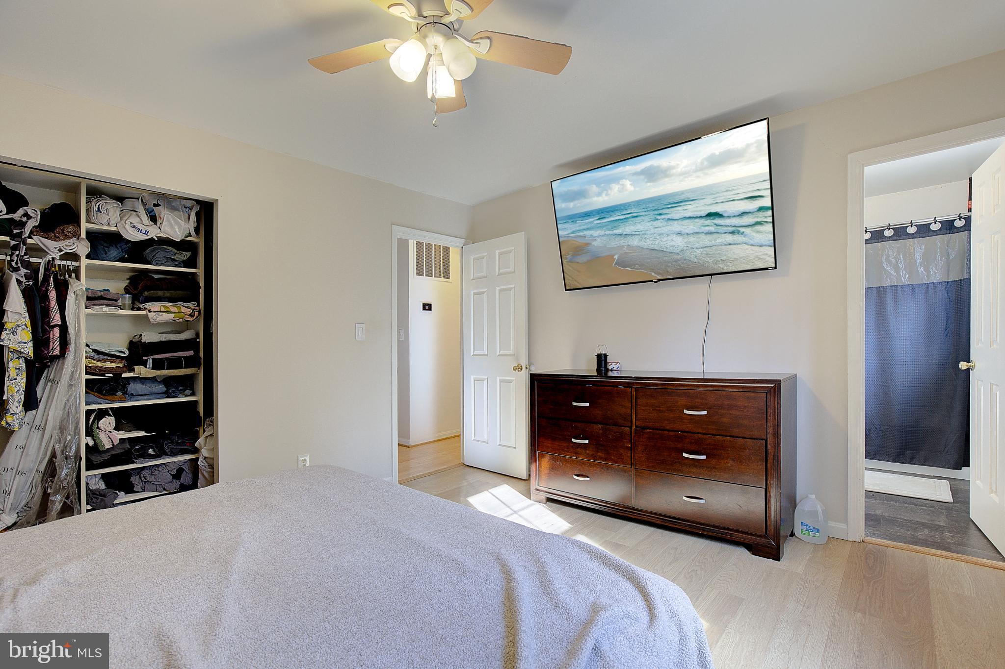 LAKE KARYLBROOK - Residential