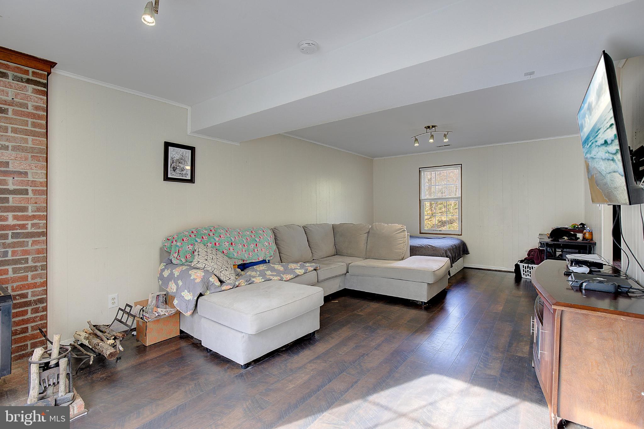 LAKE KARYLBROOK - Residential