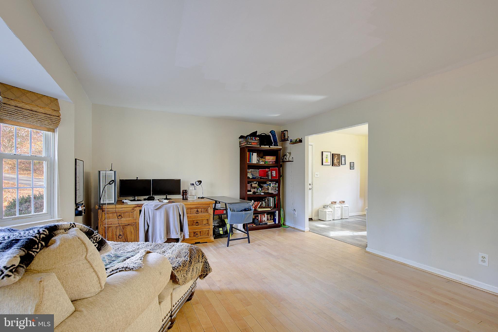 LAKE KARYLBROOK - Residential