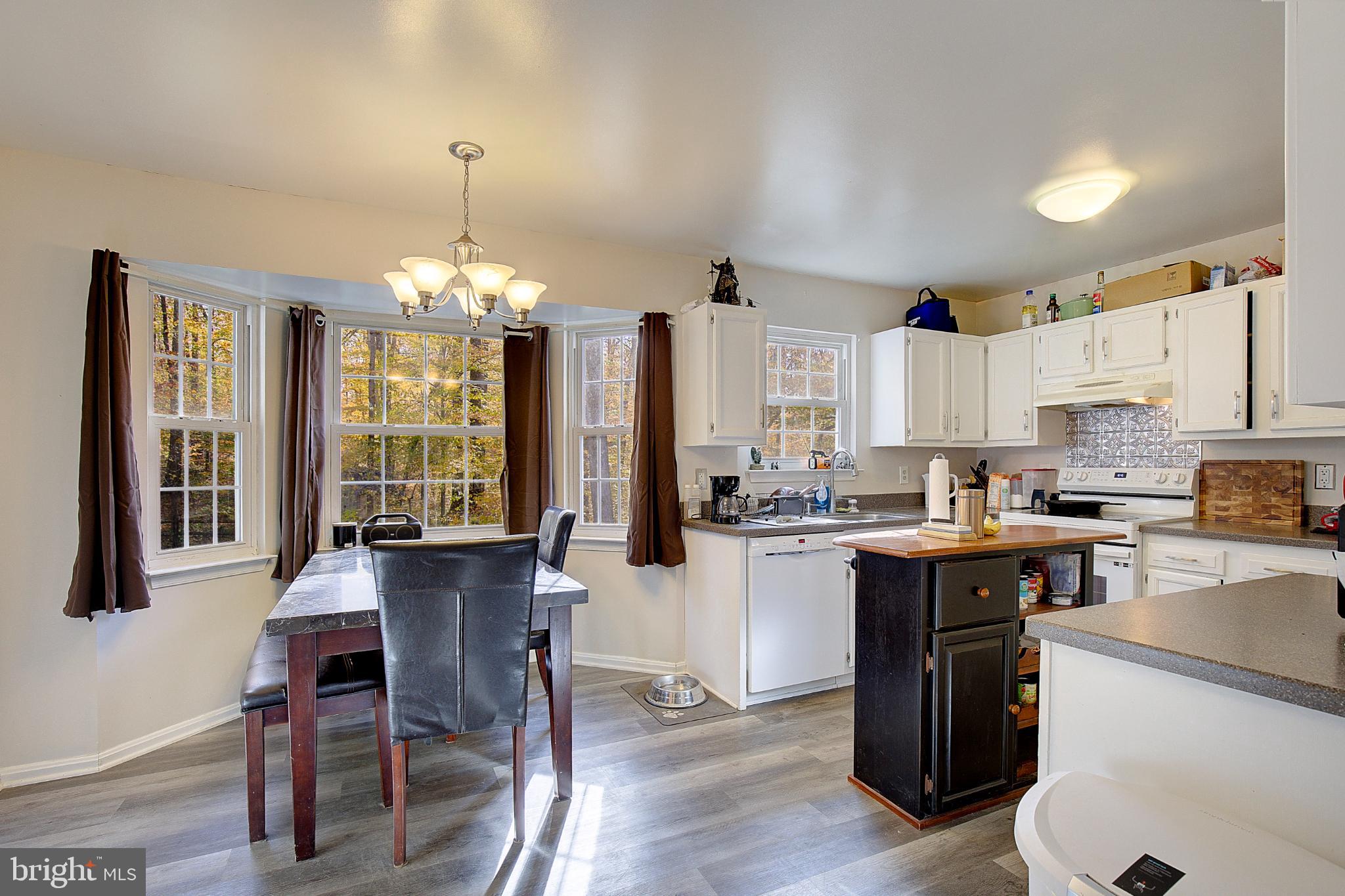 LAKE KARYLBROOK - Residential