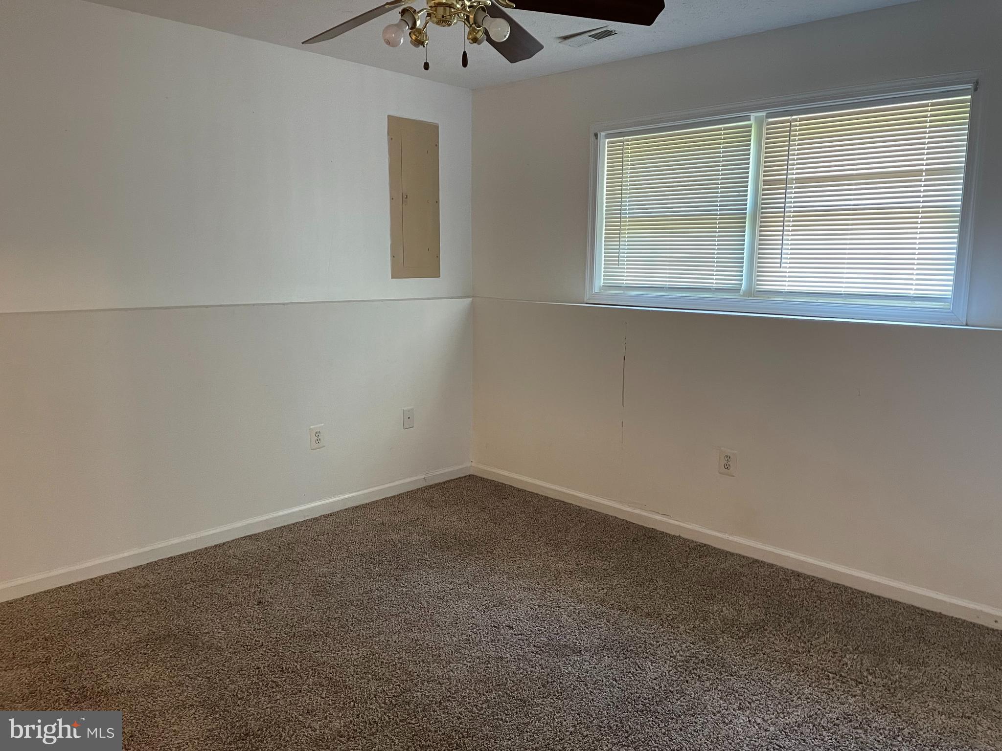 WARDEN ACRES - Residential