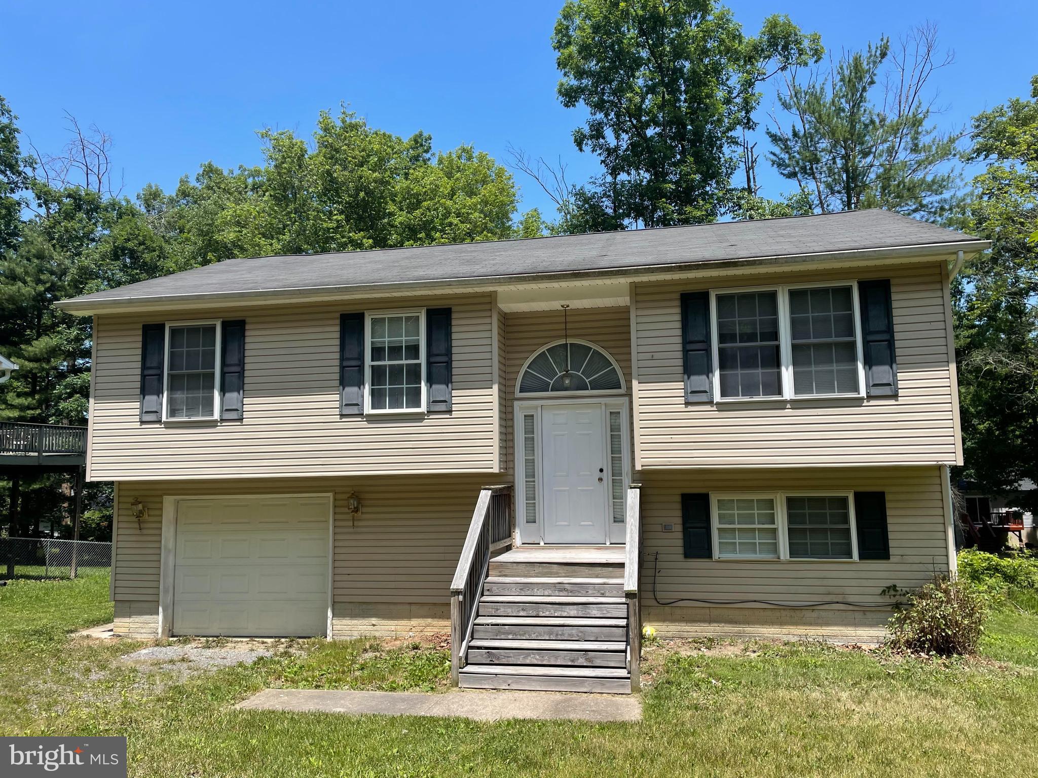 WARDEN ACRES - Residential