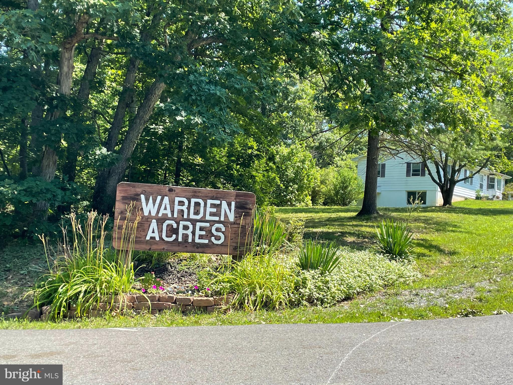 WARDEN ACRES - Residential