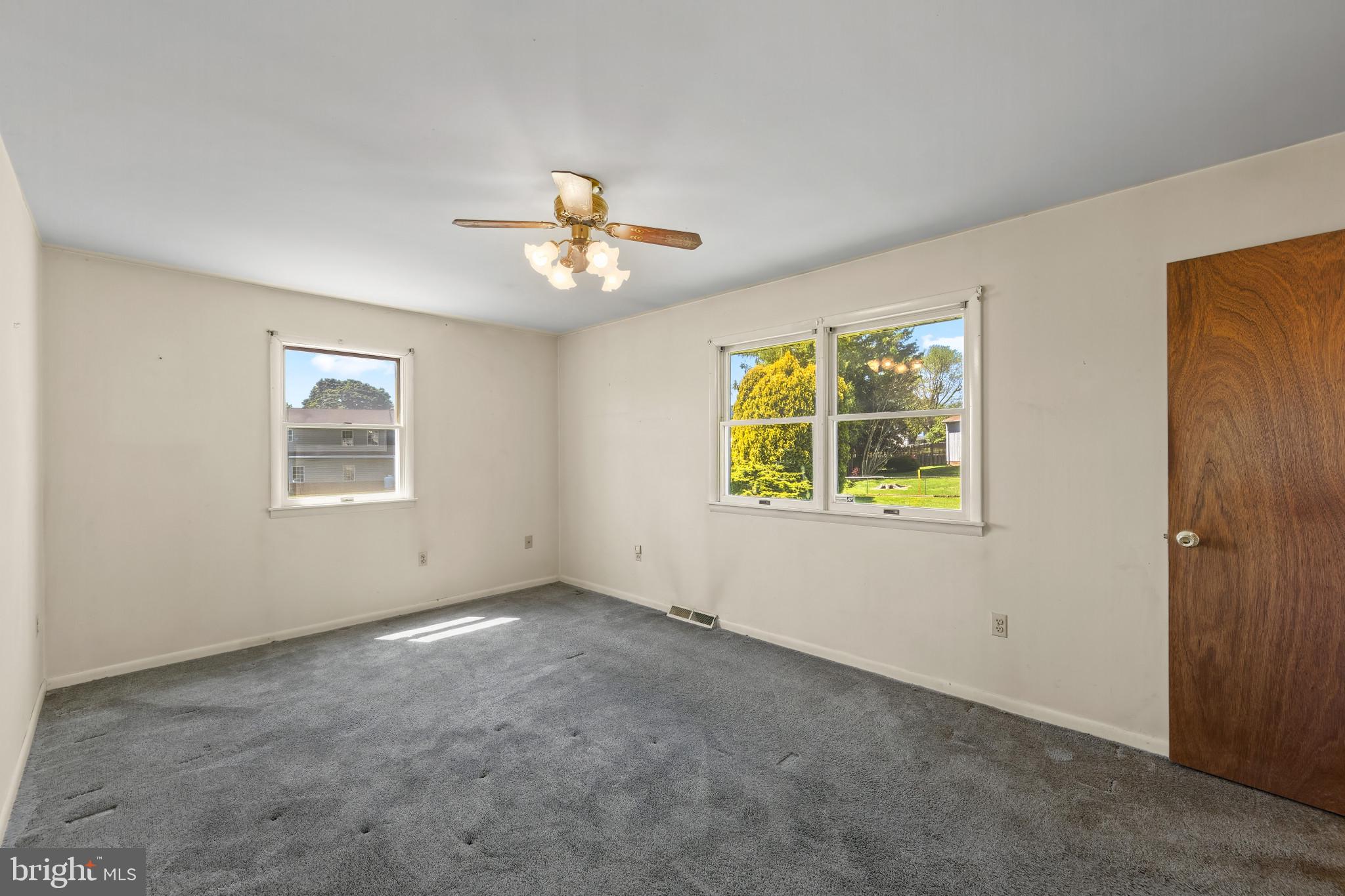 BARNES CORNER - Residential