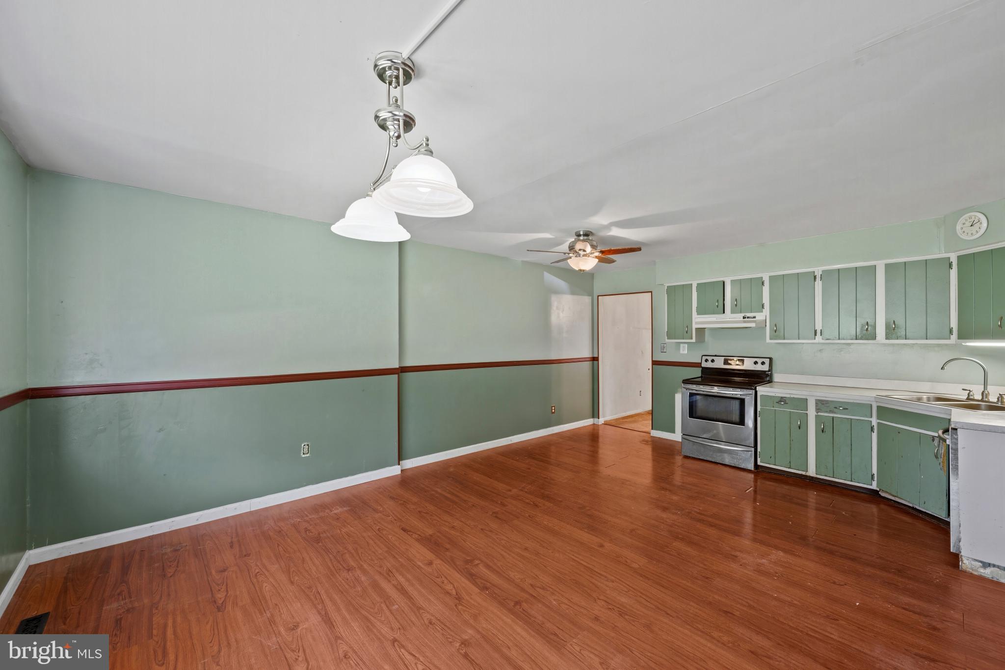 BARNES CORNER - Residential
