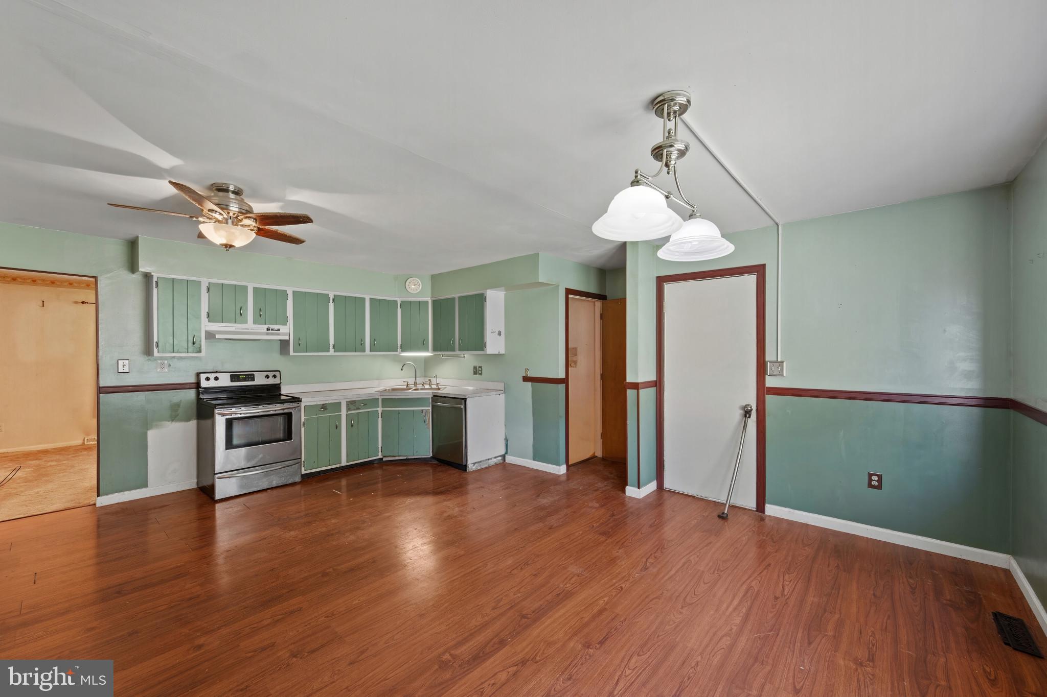 BARNES CORNER - Residential