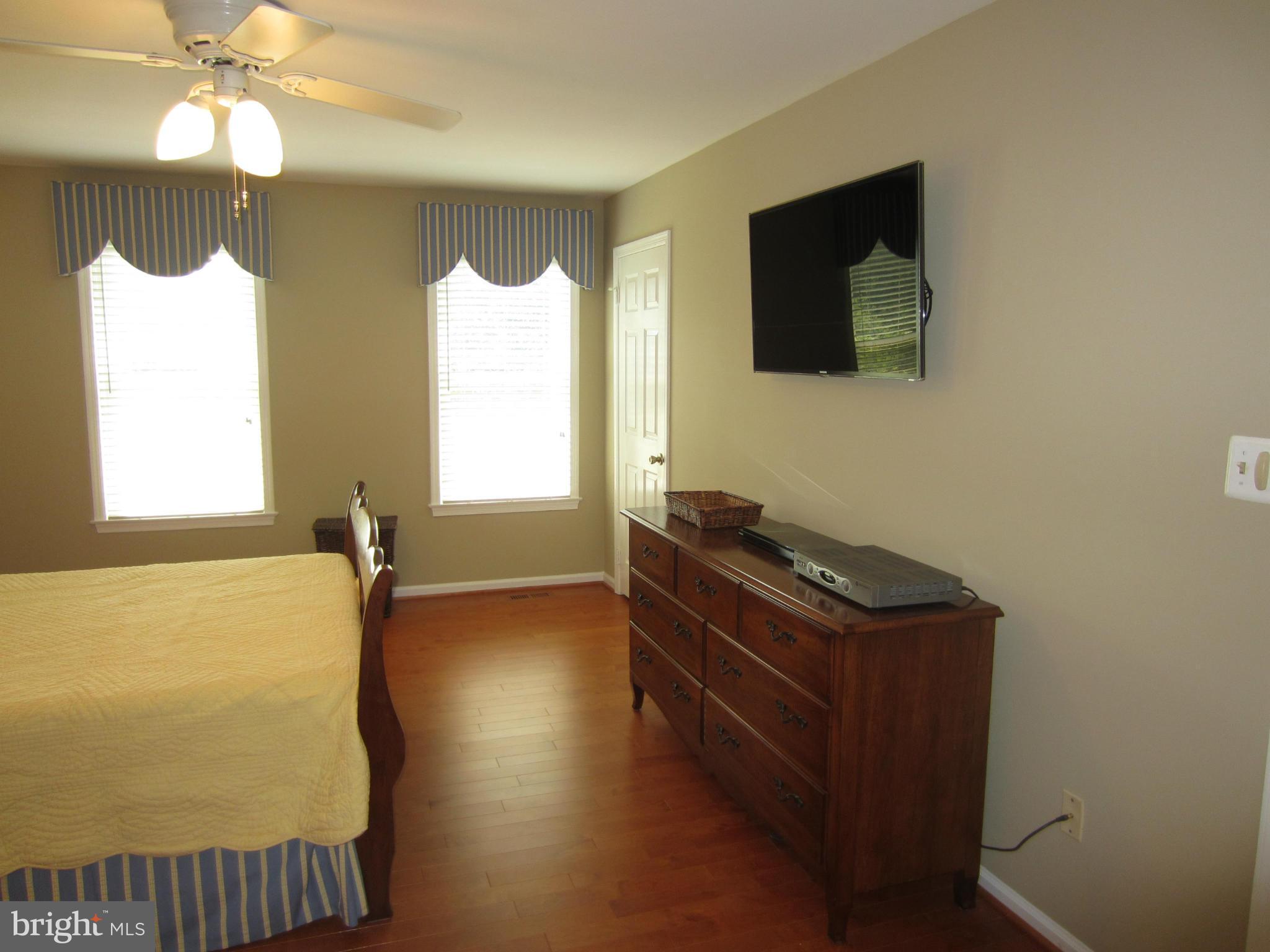 SUNNYBROOK - Residential