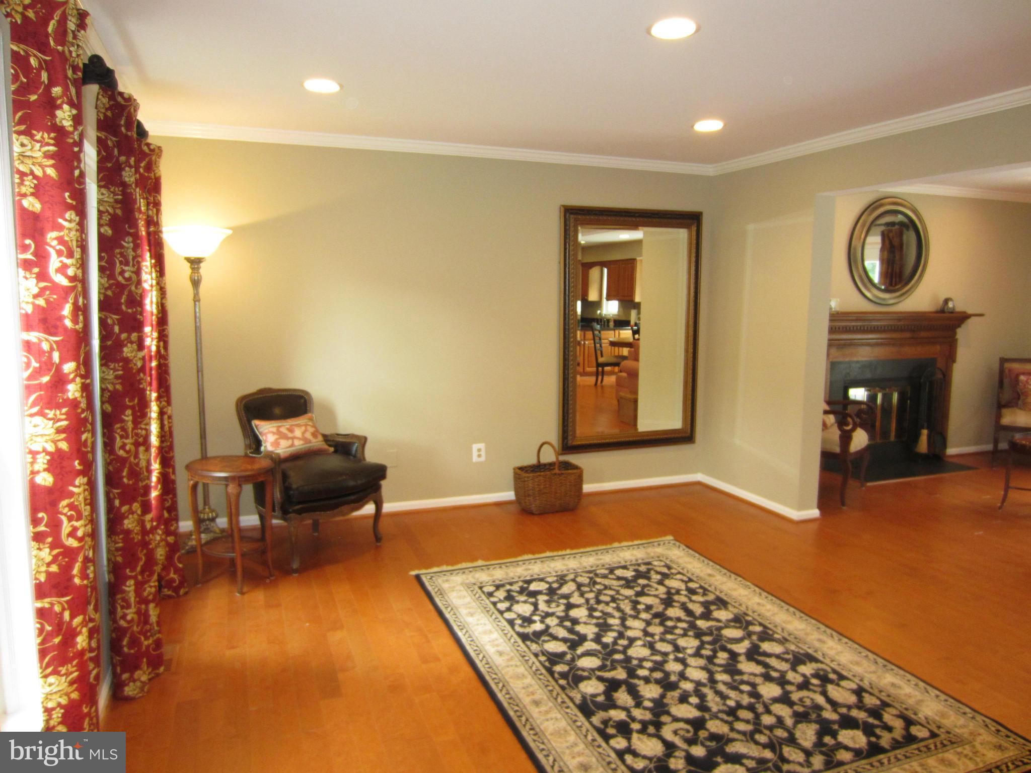 SUNNYBROOK - Residential