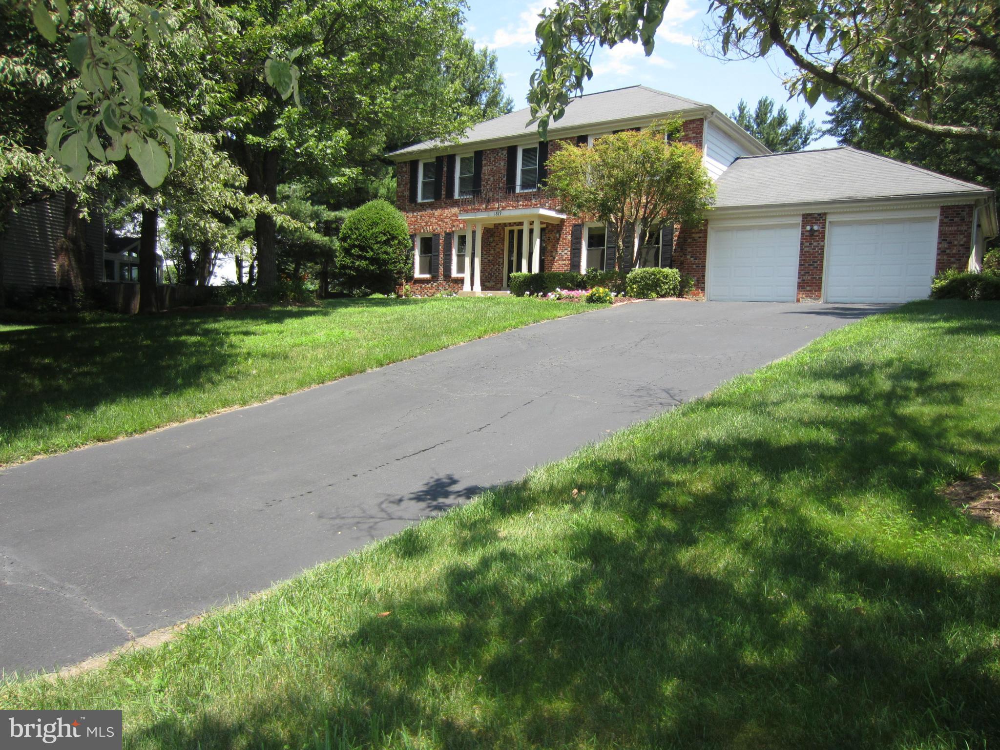SUNNYBROOK - Residential