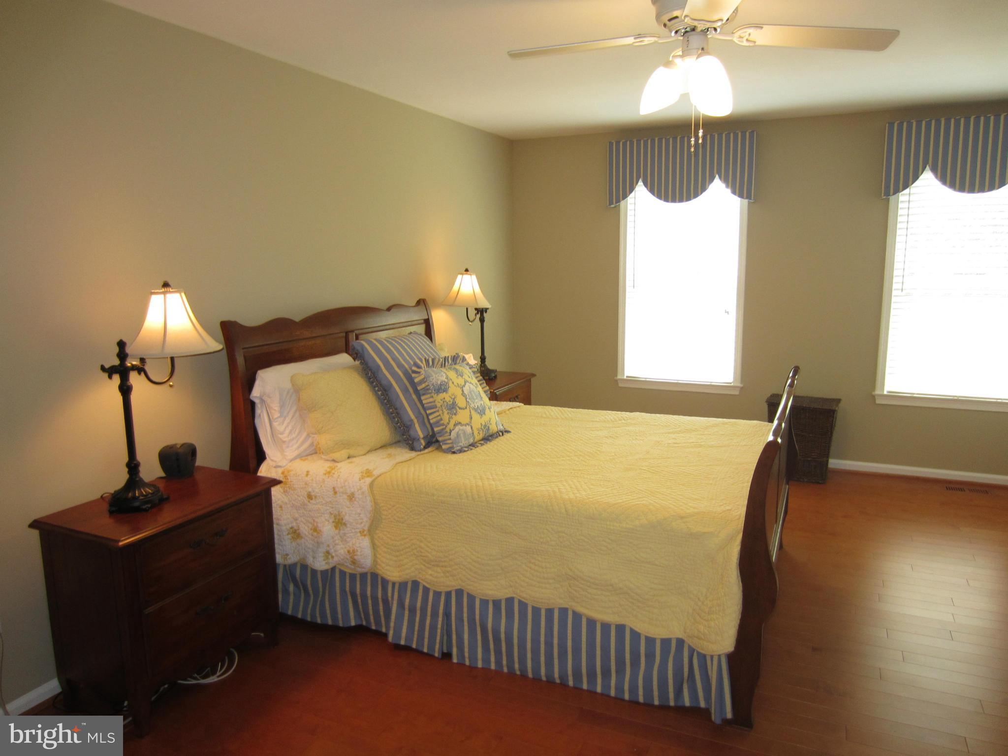 SUNNYBROOK - Residential