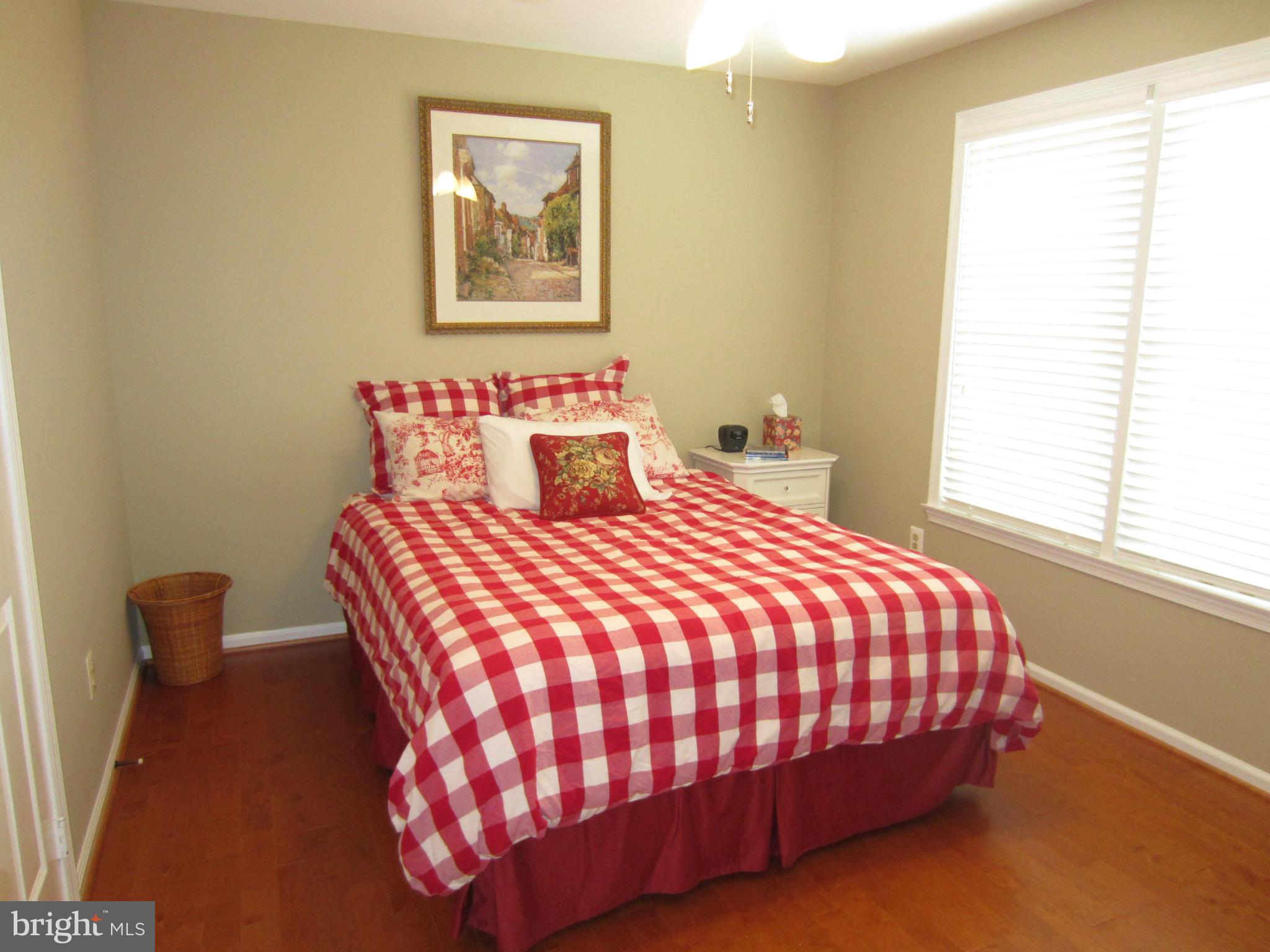 SUNNYBROOK - Residential