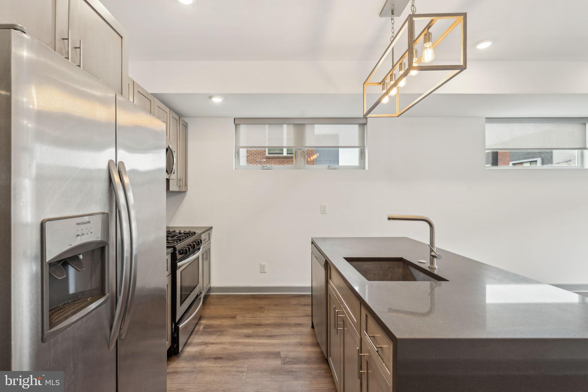 OLDE KENSINGTON - Residential Lease