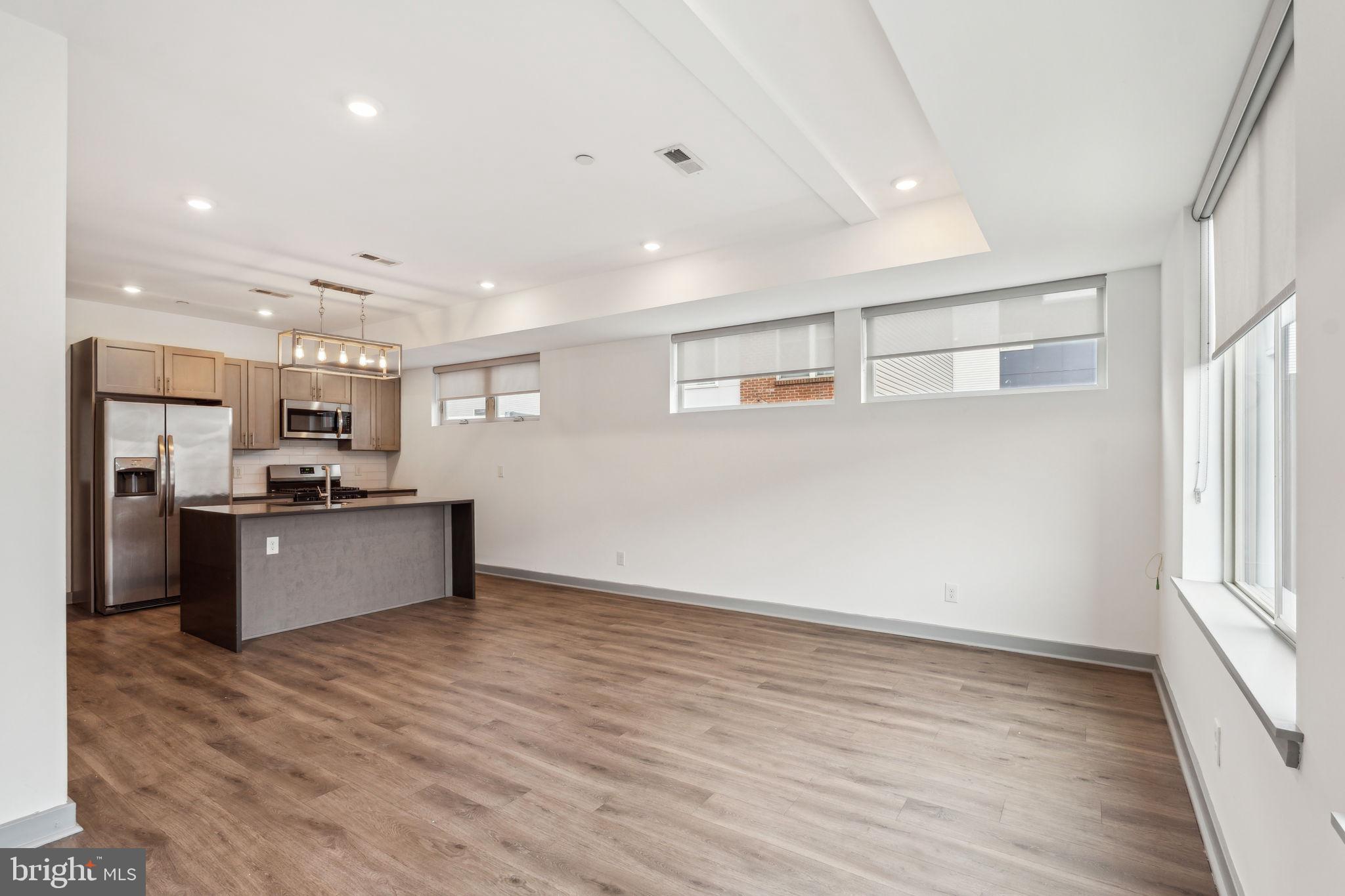 OLDE KENSINGTON - Residential Lease