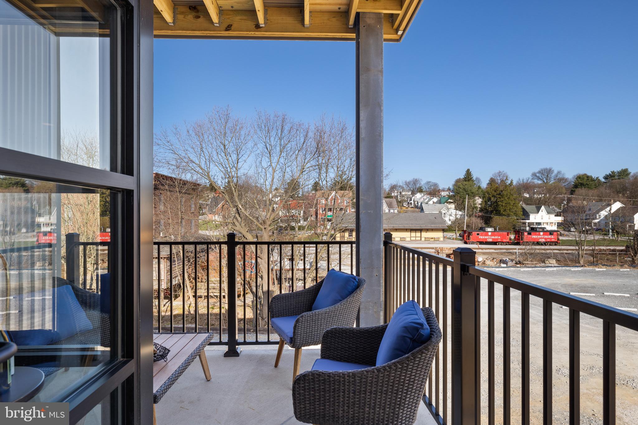 FRANKLIN SQUARE - Residential Lease