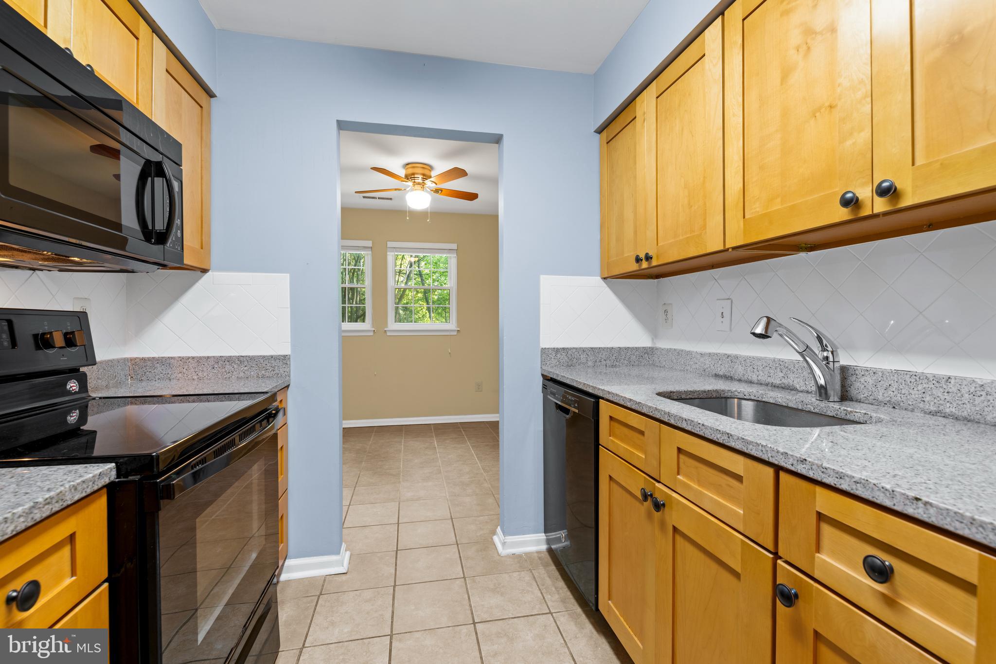 VILLAGE OF MONTGOMERY RUN - Residential