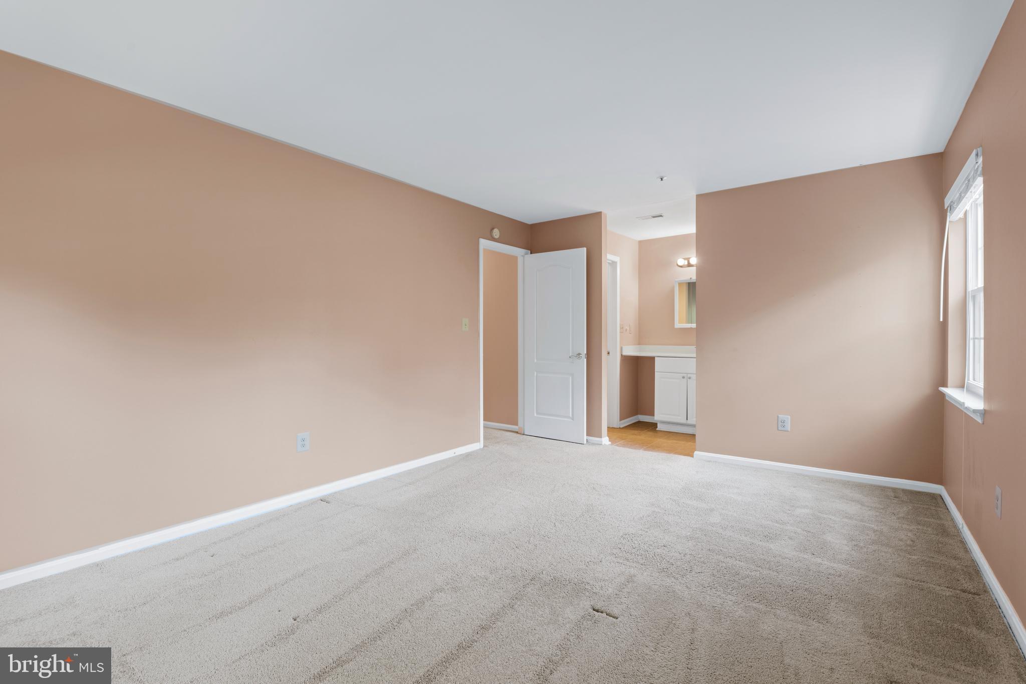 VILLAGE OF MONTGOMERY RUN - Residential