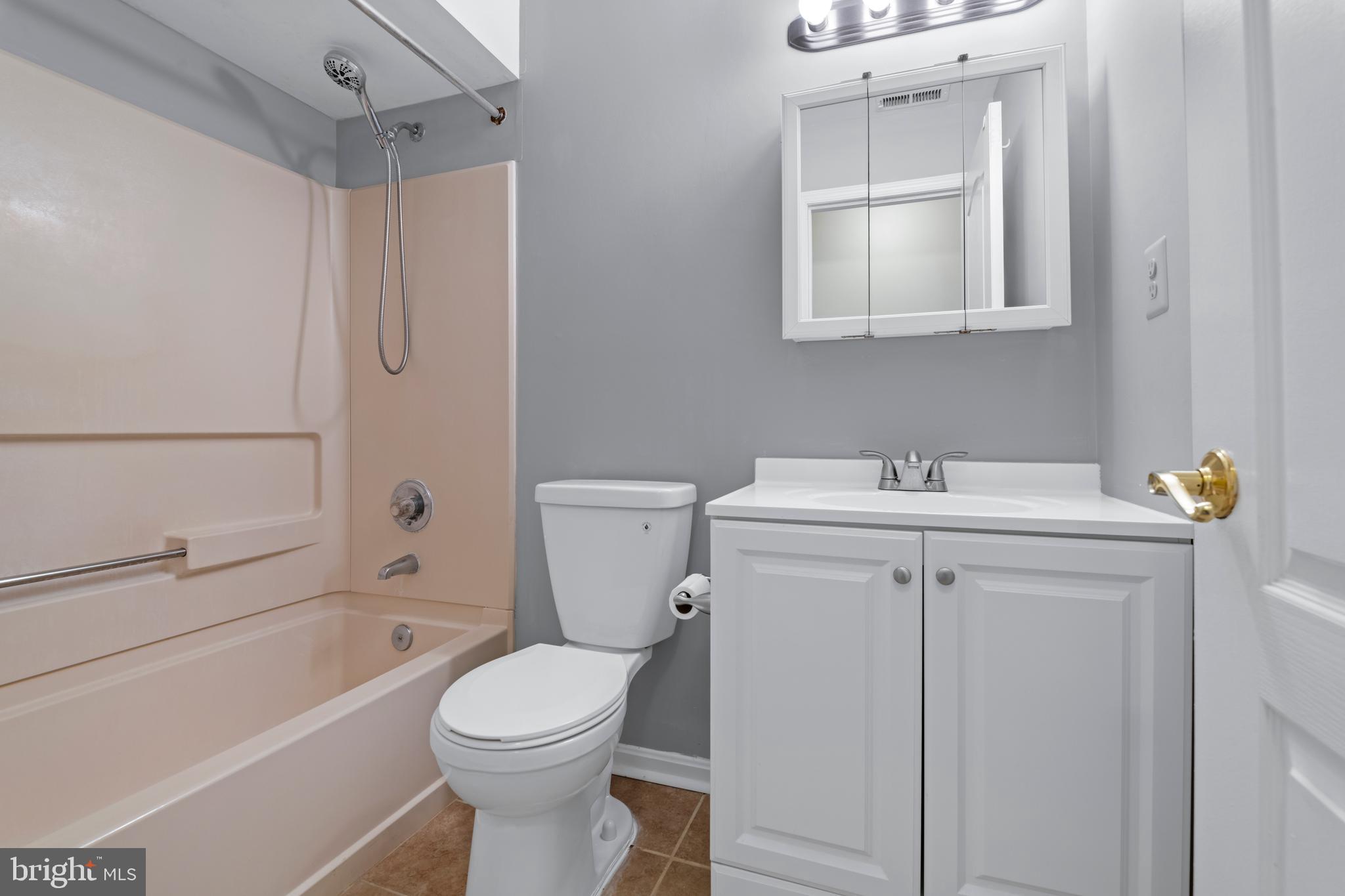 VILLAGE OF MONTGOMERY RUN - Residential