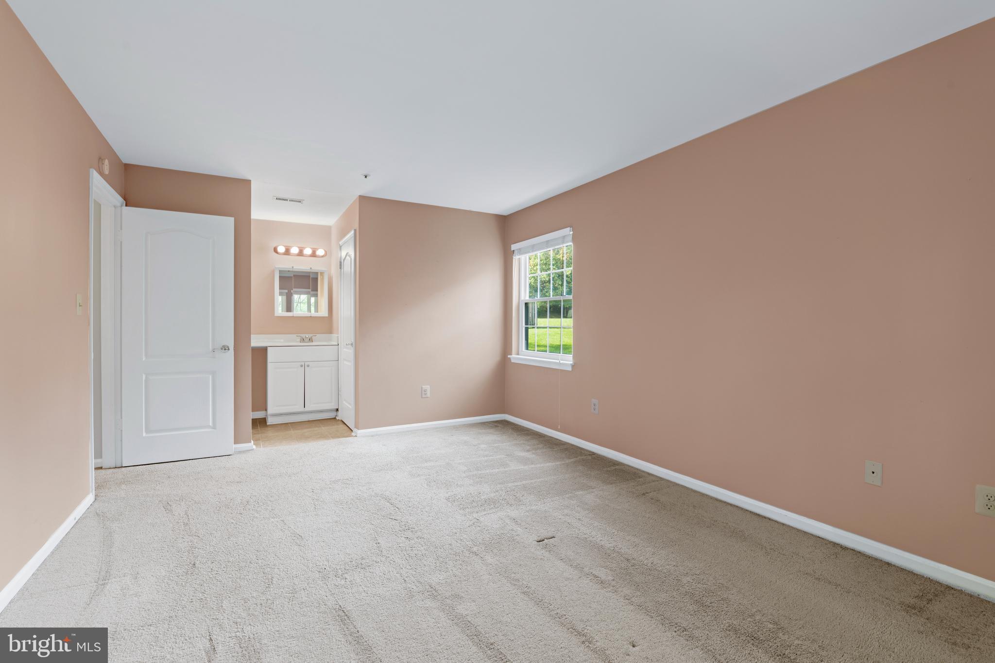 VILLAGE OF MONTGOMERY RUN - Residential