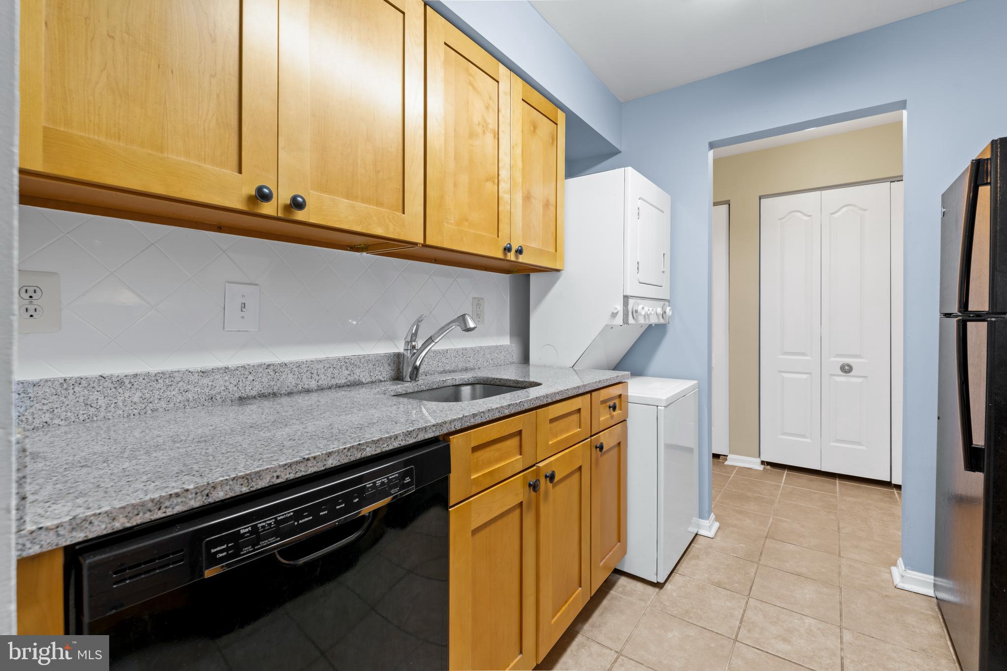 VILLAGE OF MONTGOMERY RUN - Residential