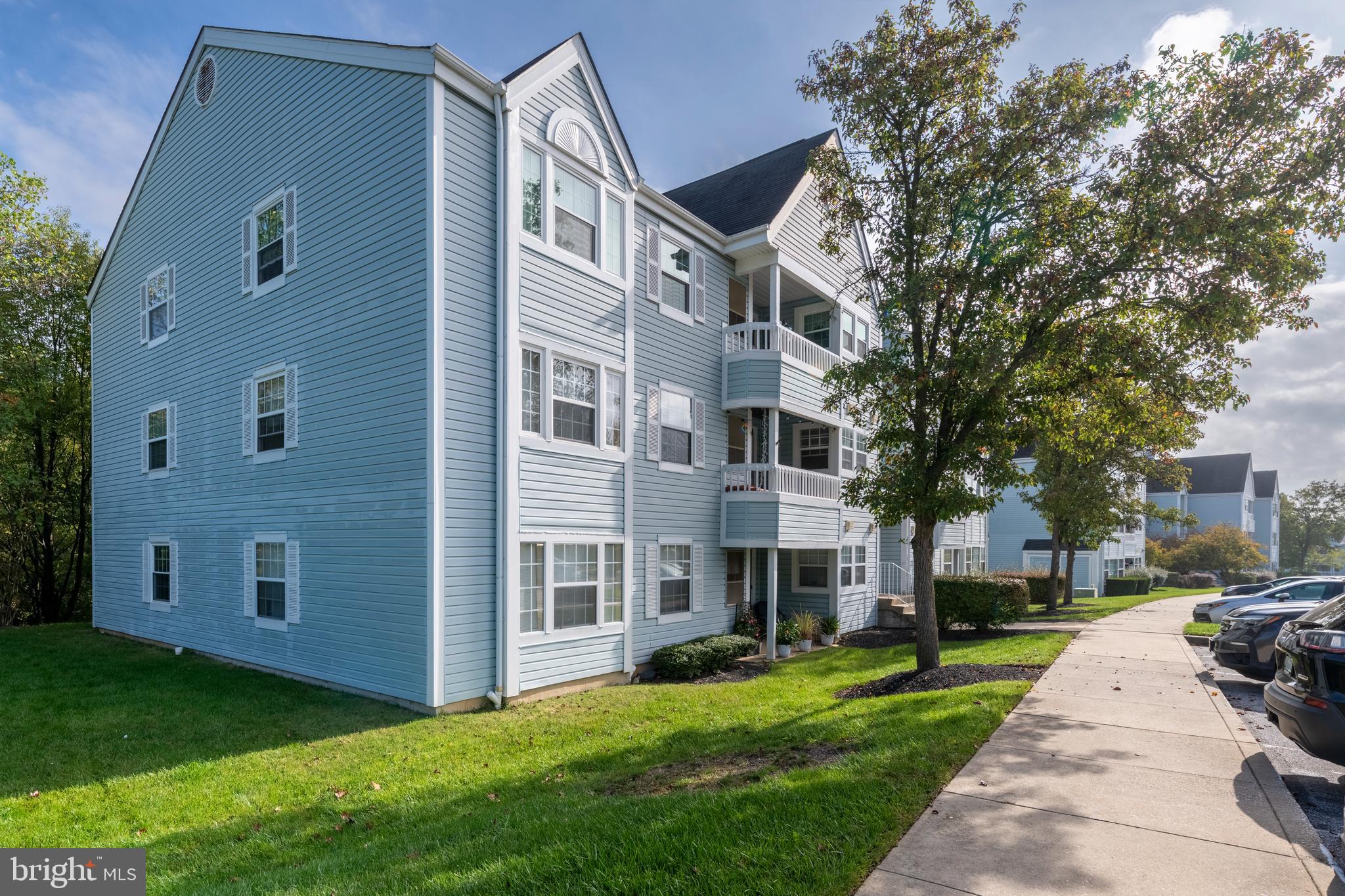 VILLAGE OF MONTGOMERY RUN - Residential