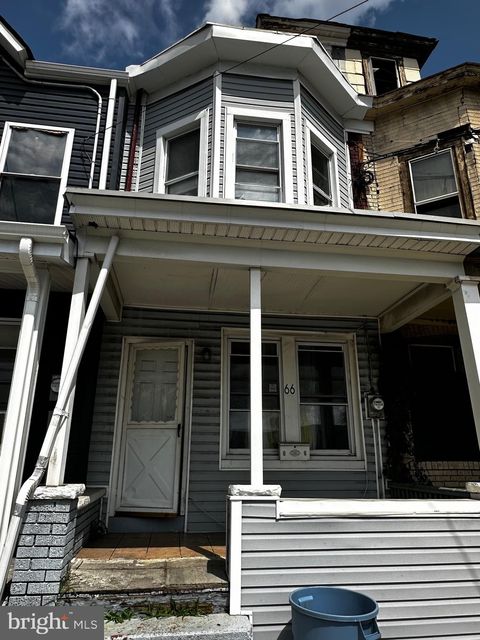 Townhouse For Sale - 66 N Olden Avenue<br/> TRENTON, NJ 08609