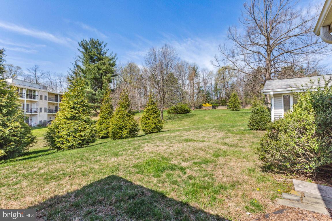 LEISURE WORLD - Residential