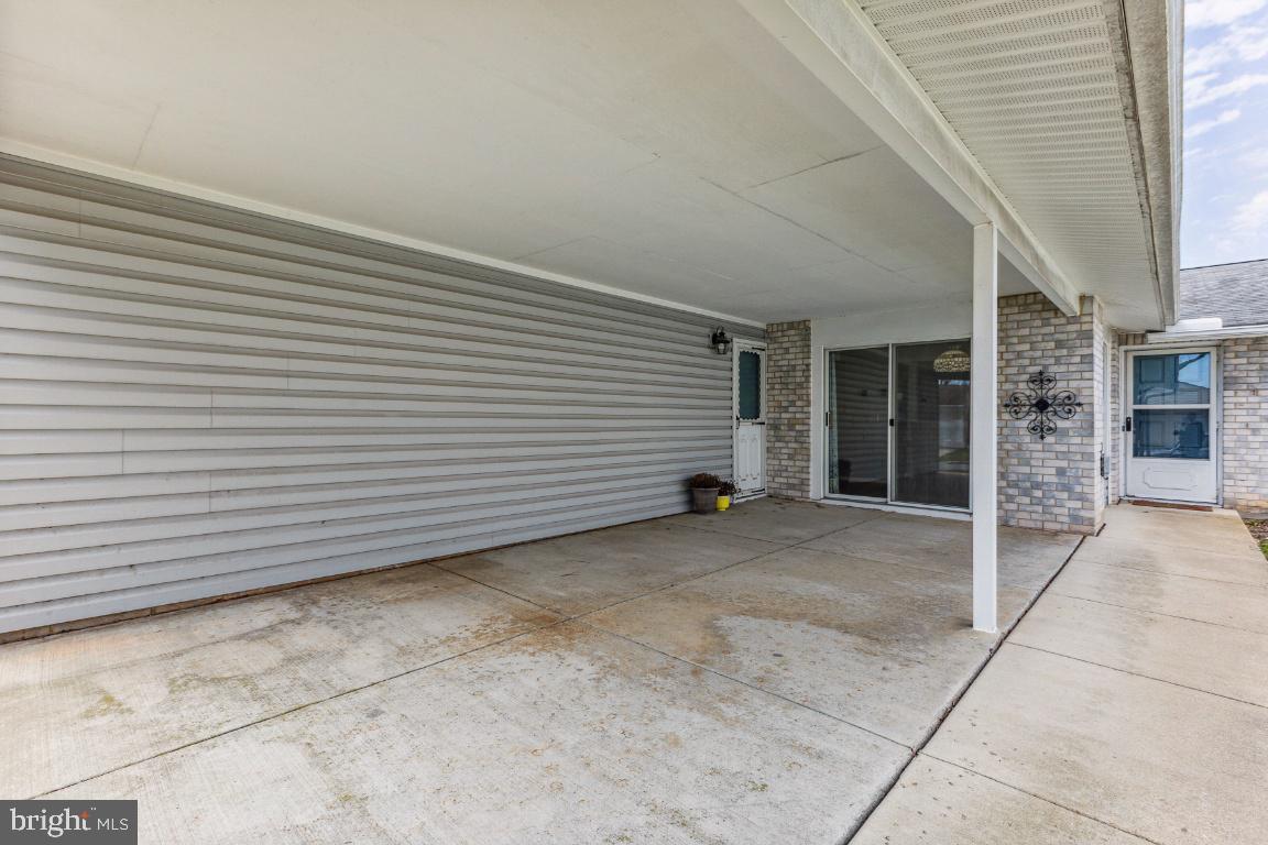 LEISURE WORLD - Residential