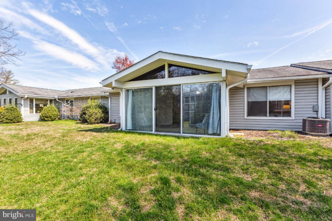 LEISURE WORLD - Residential