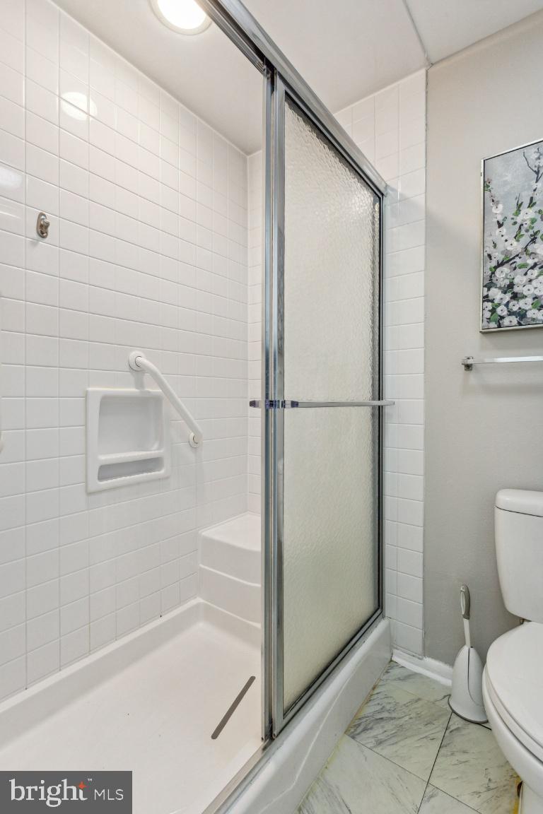 LEISURE WORLD - Residential