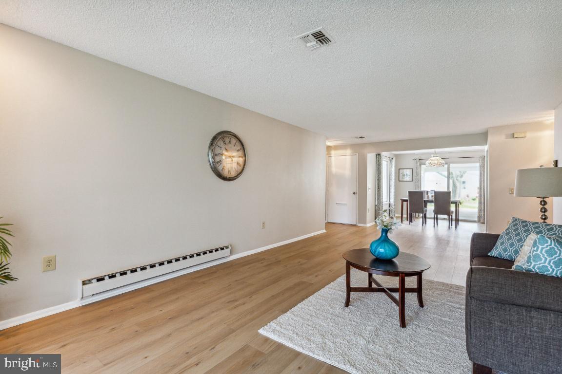 LEISURE WORLD - Residential