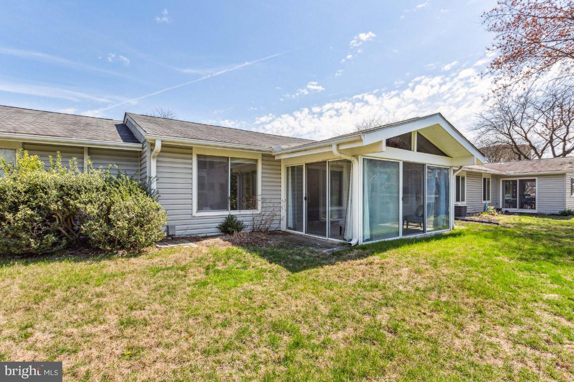 LEISURE WORLD - Residential