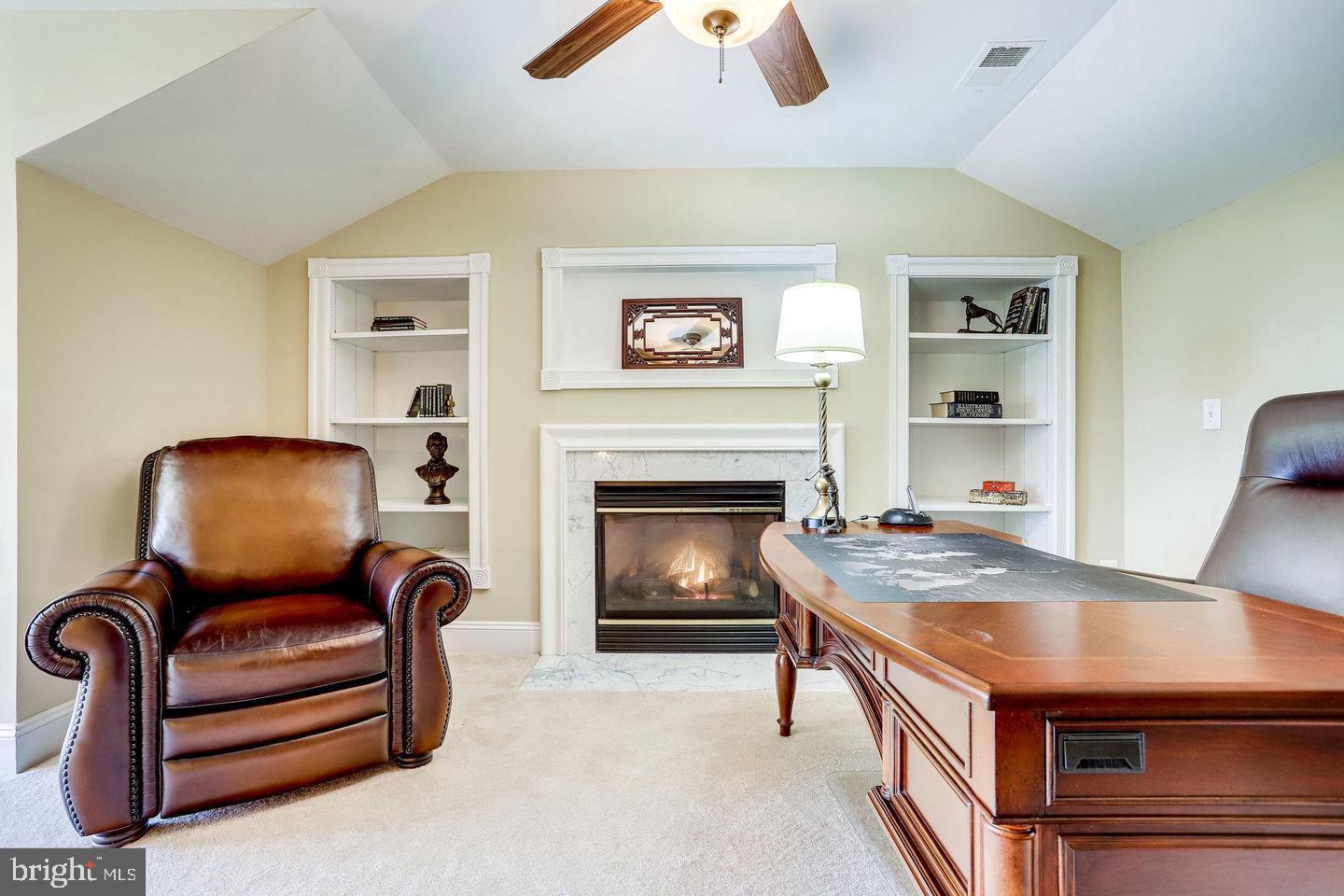 RIVER CREEK - Residential Lease