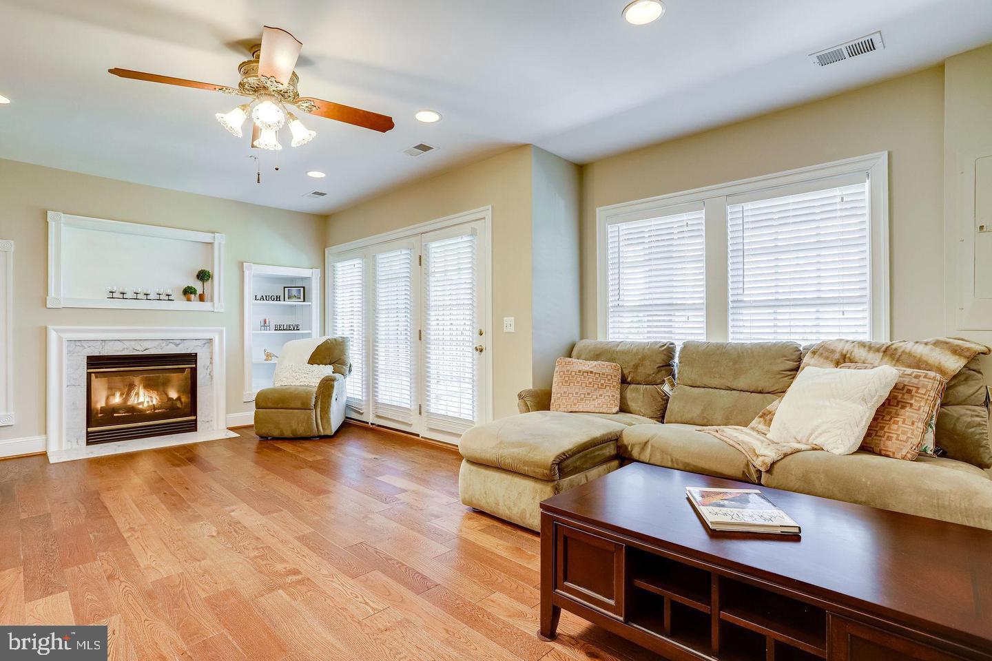 RIVER CREEK - Residential Lease