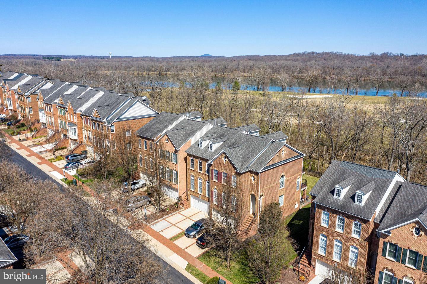 RIVER CREEK - Residential Lease