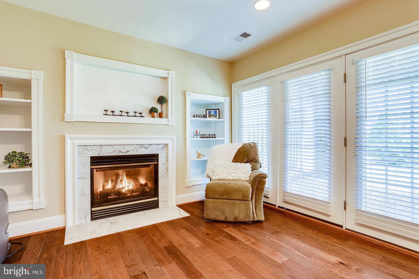 RIVER CREEK - Residential Lease