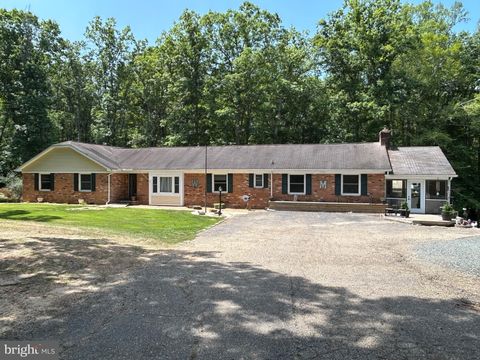 Homes For Sale - 55 Snowbird Lane<br/> STAFFORD, VA 22554
