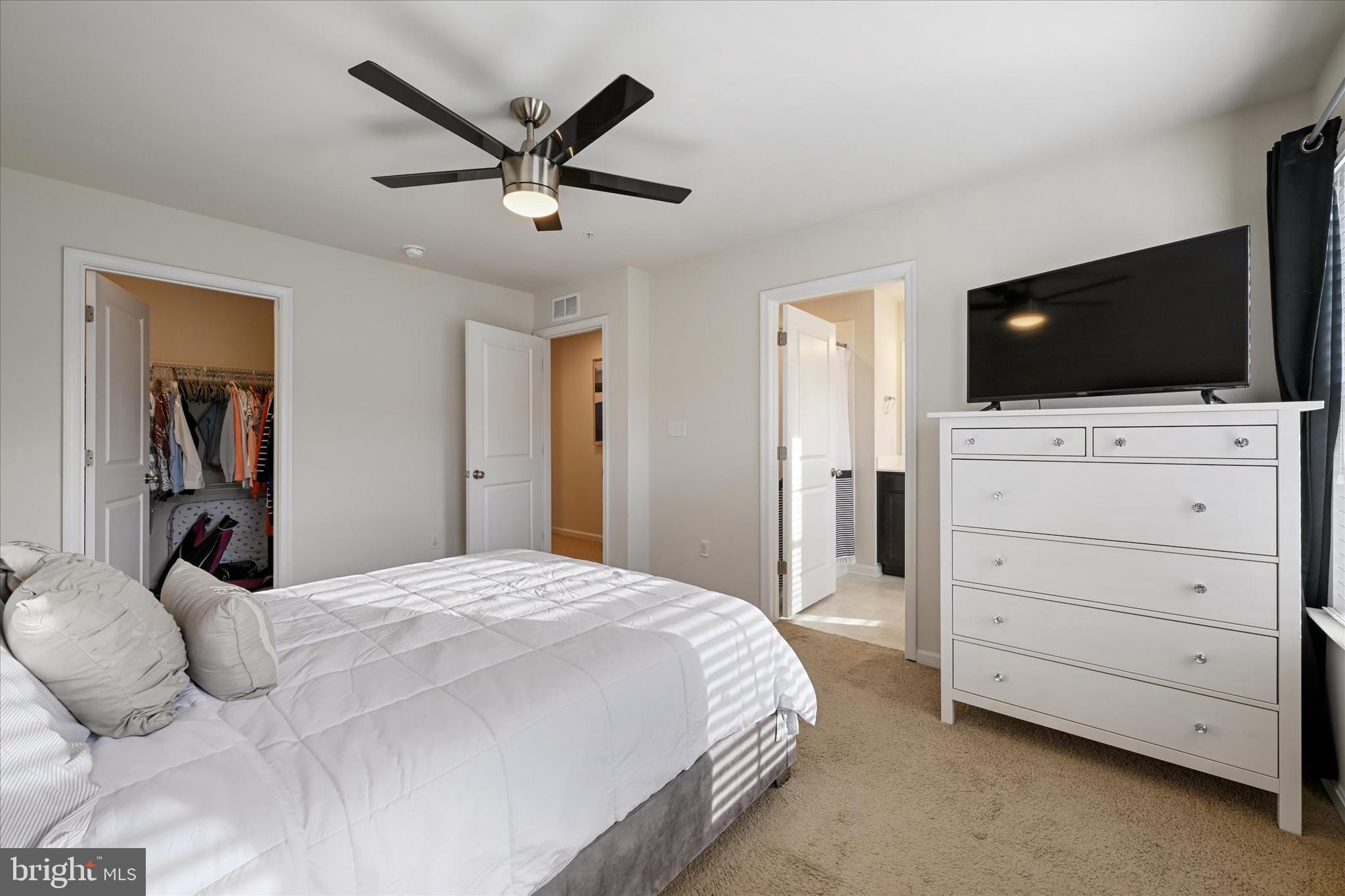 HIDDEN MEADOWS - Residential