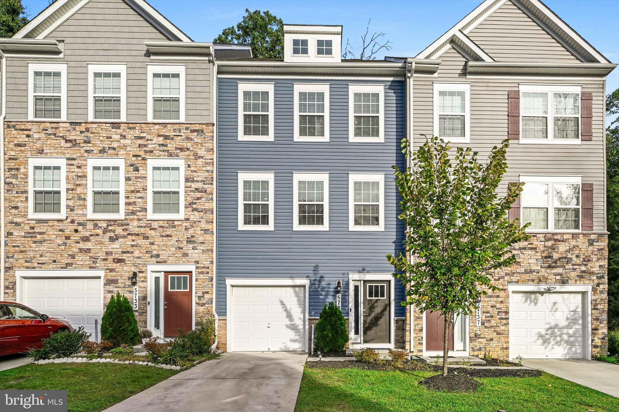 HIDDEN MEADOWS - Residential