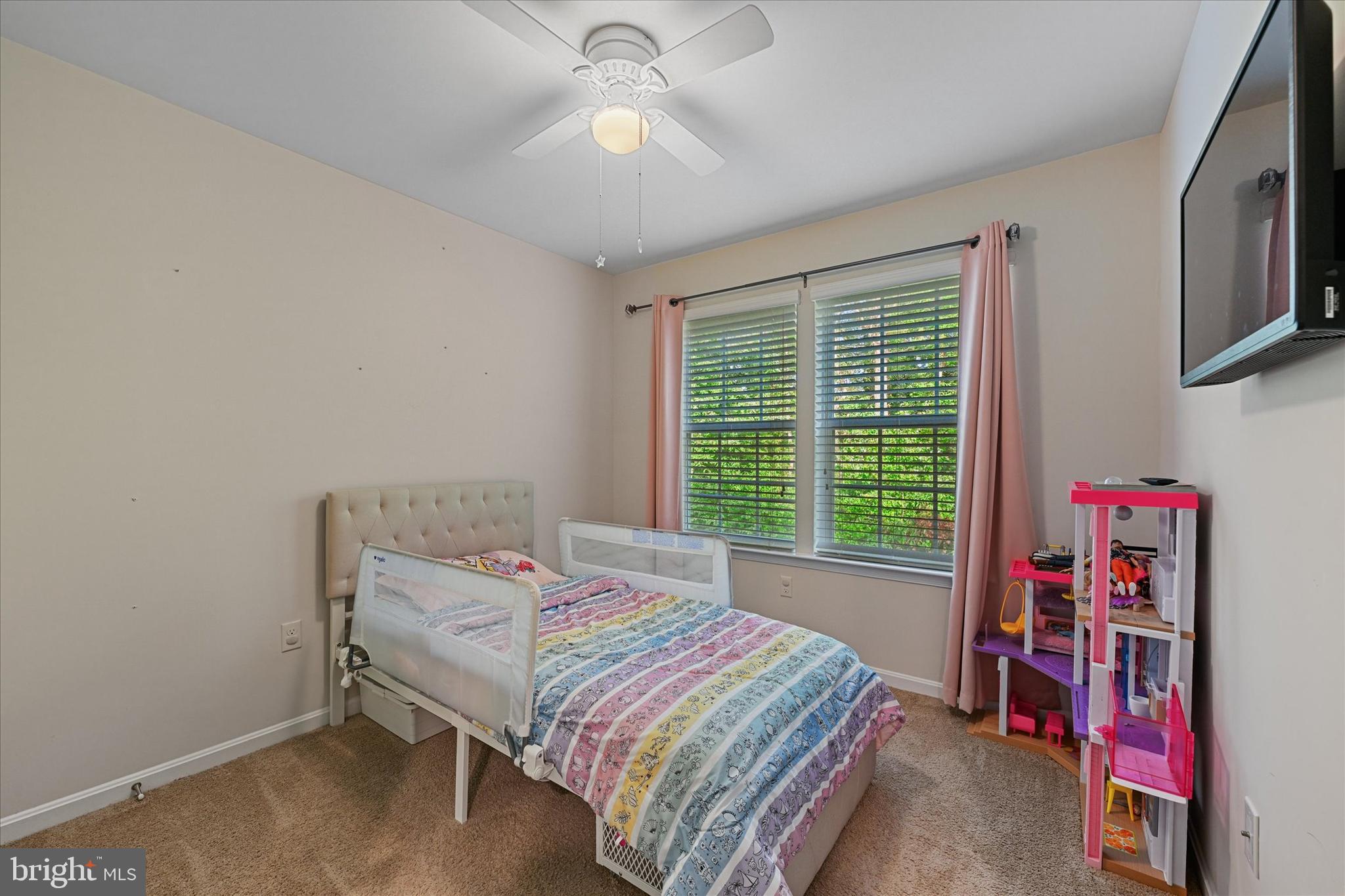 HIDDEN MEADOWS - Residential