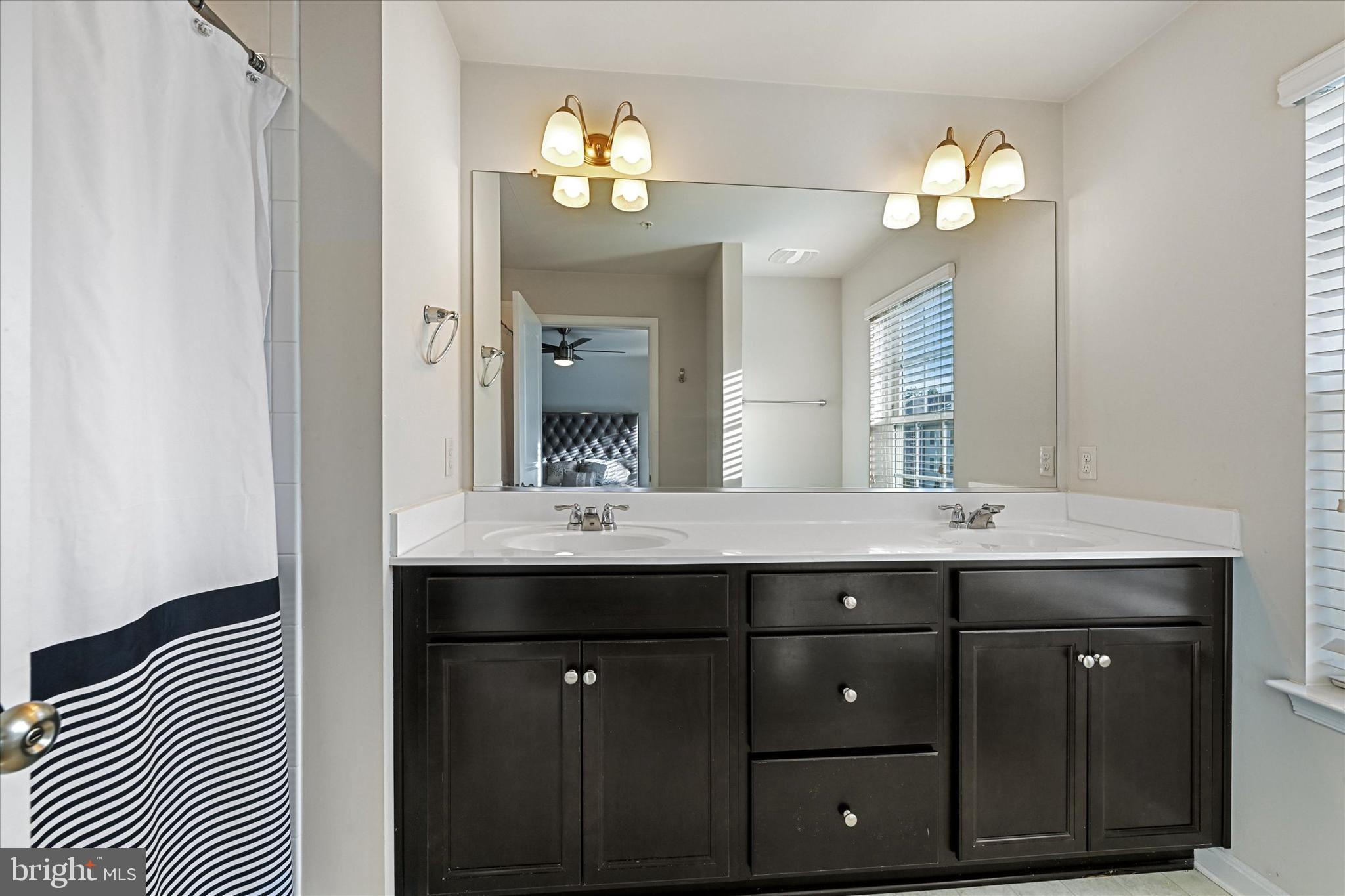 HIDDEN MEADOWS - Residential