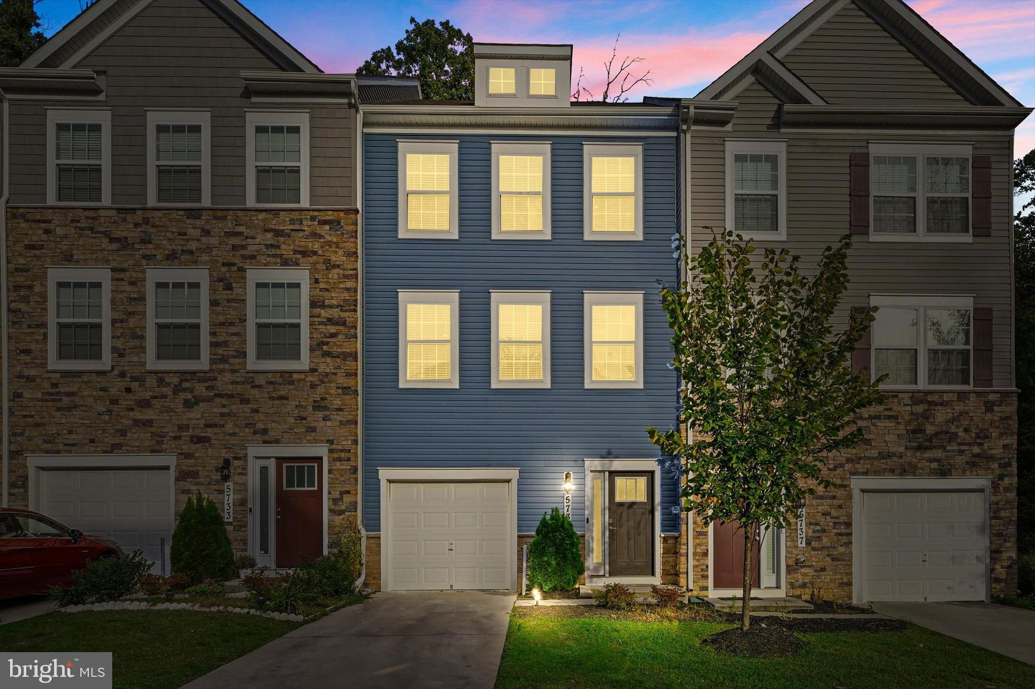 HIDDEN MEADOWS - Residential