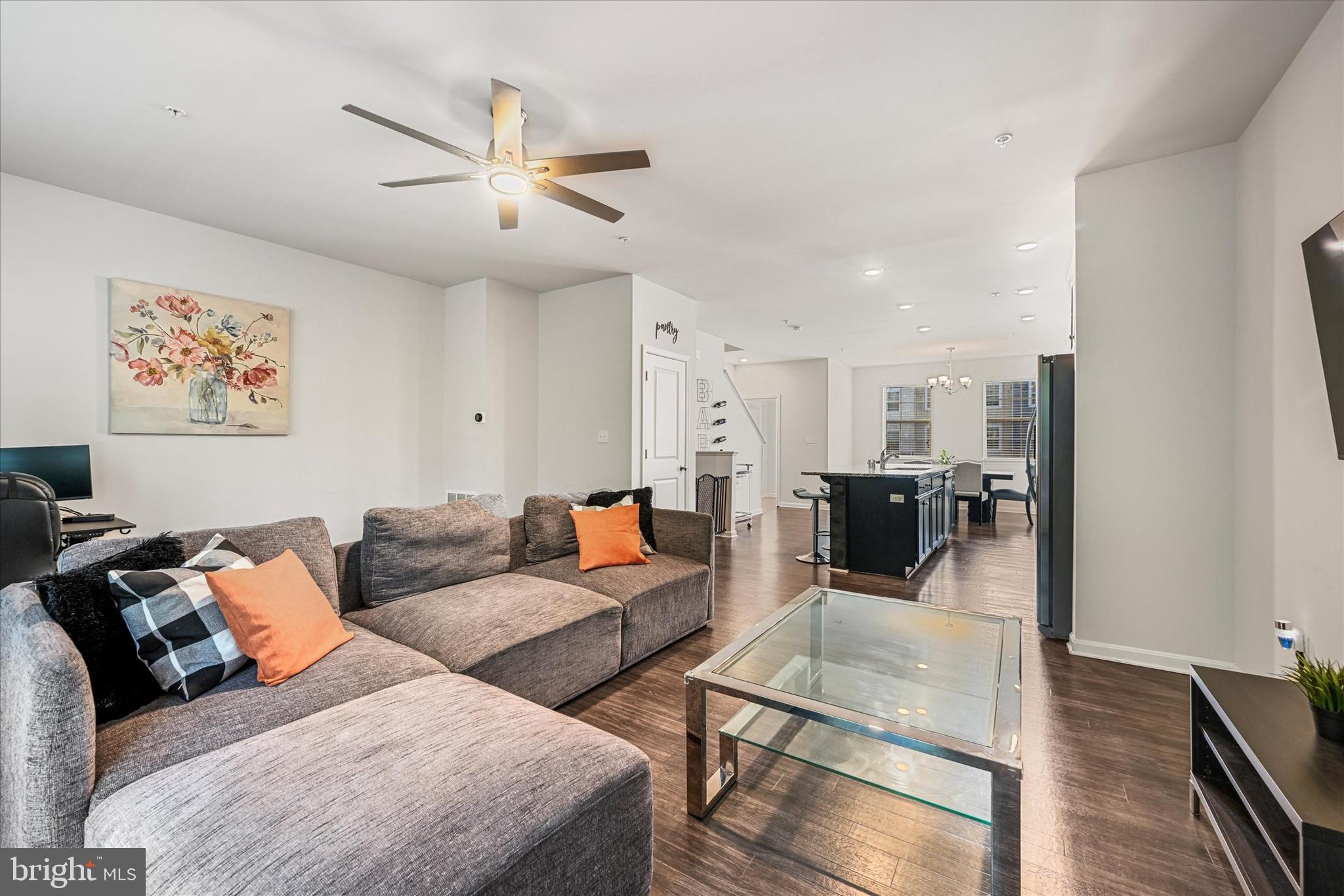 HIDDEN MEADOWS - Residential