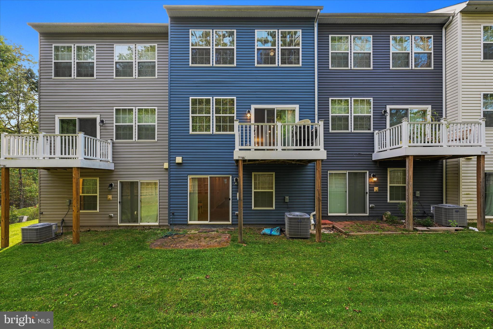 HIDDEN MEADOWS - Residential