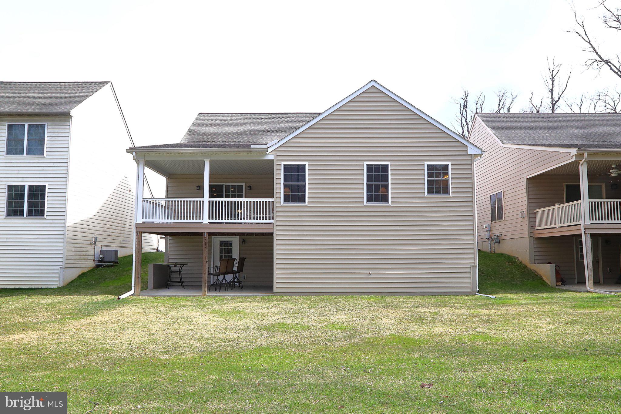 185 WAYPOINT DRIVE 236