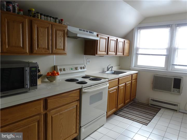 OAKMONT - Commercial Sale