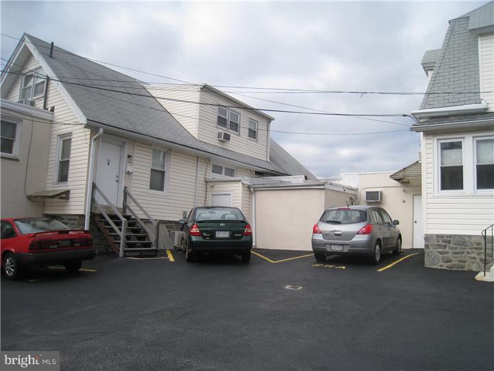 OAKMONT - Commercial Sale