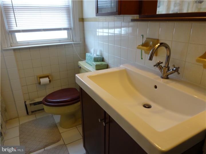 OAKMONT - Commercial Sale