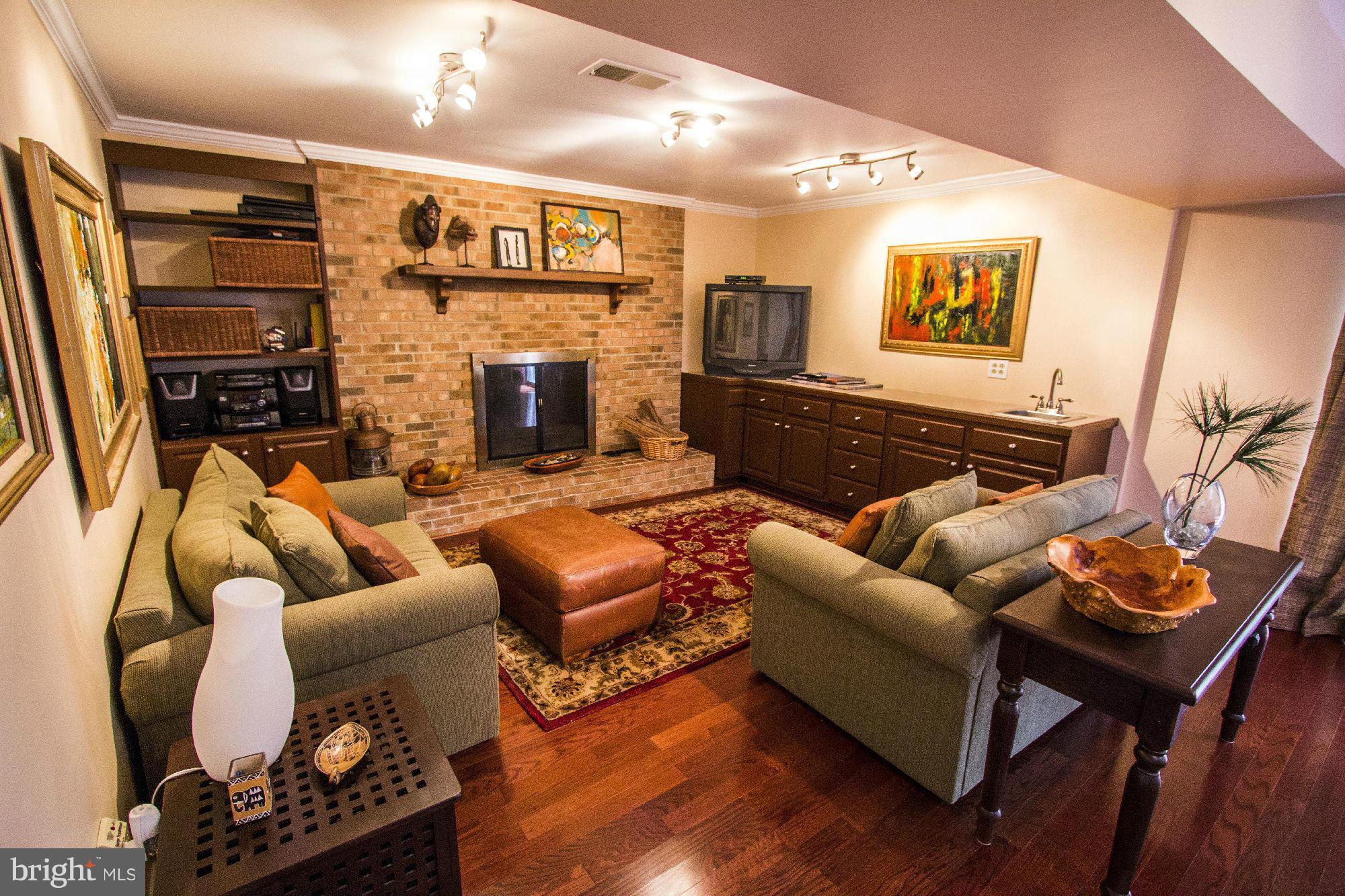 CINNAMON CREEK - Residential