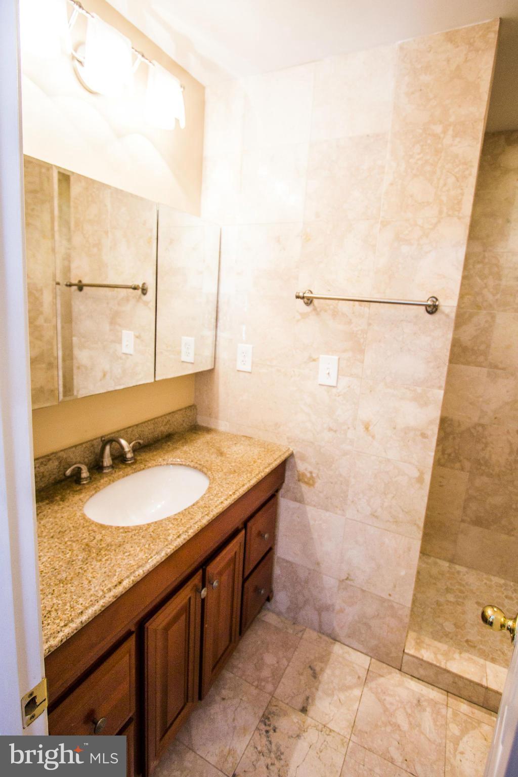 CINNAMON CREEK - Residential